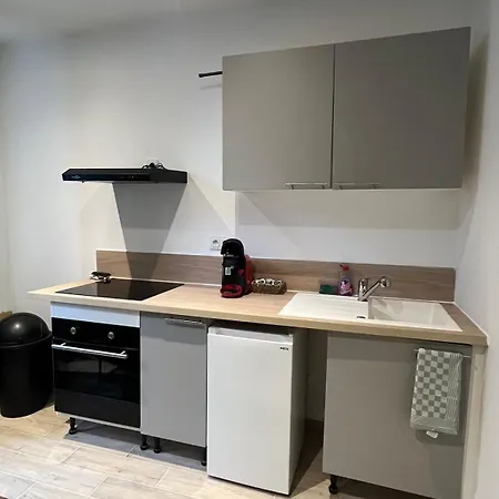 Διαμέρισμα 2 Pieces Avec Jardin Montluçon