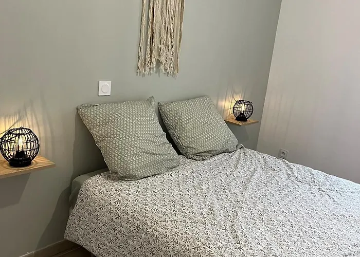 2 Pièces Avec Jardin Appartement *